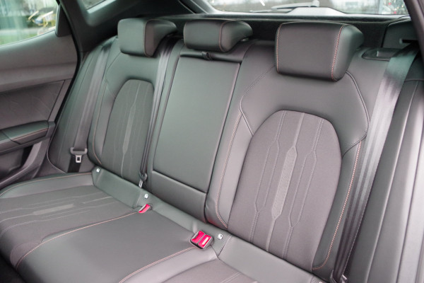 CUPRA Formentor 1.4 e-Hybrid VZ 245 PK Copper Edition, Trekhaak, Camera, Memory, Adap. Cruise Control, keyless