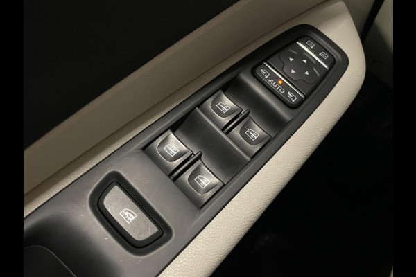 Renault Captur 1.2 TCe Initiale Paris|LUXE UITVOERING|LEDER|KEYLESS|BOSE|STOELVERW|CAMERA|CRUISE,CLIMATE CTRL|BLUETOOTH|NAP|NL-AUT