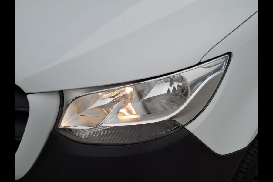 Mercedes-Benz Sprinter 211 2.2 CDI L2H2 AUTOMAAT / TREKHAAK / NAVI / EURO 6 / CARPLAY
