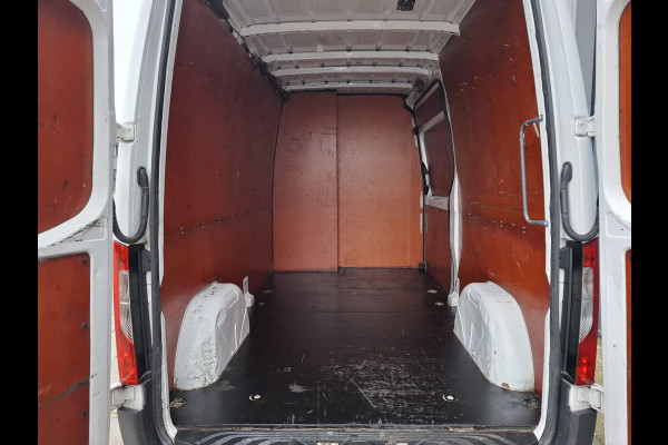 Mercedes-Benz Sprinter 211 2.2 CDI L2H2 AUTOMAAT / TREKHAAK / NAVI / EURO 6 / CARPLAY
