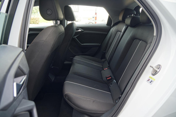 Audi A1 Sportback 30 TFSI epic 115PK + APPLE CARPLAY / CRUISE CONTROL / S-LINE EXTERIEUR