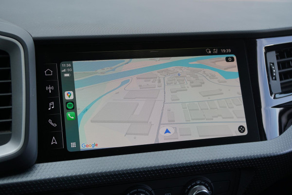 Audi A1 Sportback 30 TFSI epic 115PK + APPLE CARPLAY / CRUISE CONTROL / S-LINE EXTERIEUR