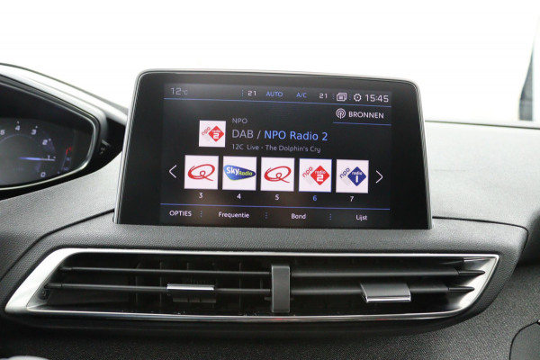 Peugeot 5008 1.2 *130PK*AUTOM.*ECC*CRUISE*NAVI*HAAK*PANO*
