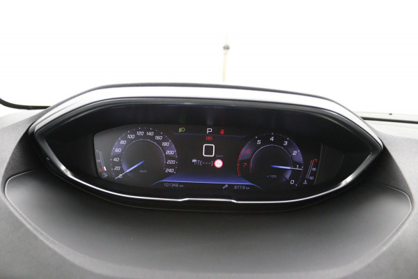 Peugeot 5008 1.2 *130PK*AUTOM.*ECC*CRUISE*NAVI*HAAK*PANO*