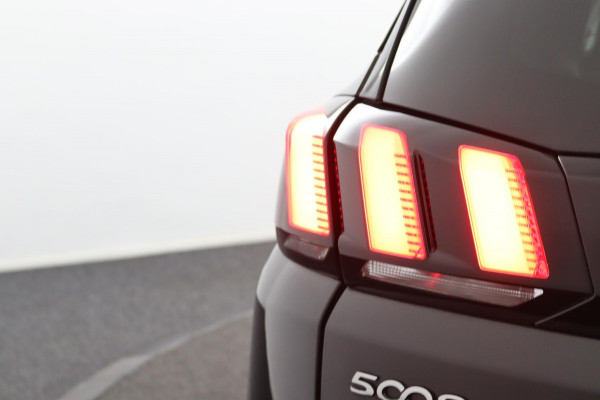 Peugeot 5008 1.2 *130PK*AUTOM.*ECC*CRUISE*NAVI*HAAK*PANO*