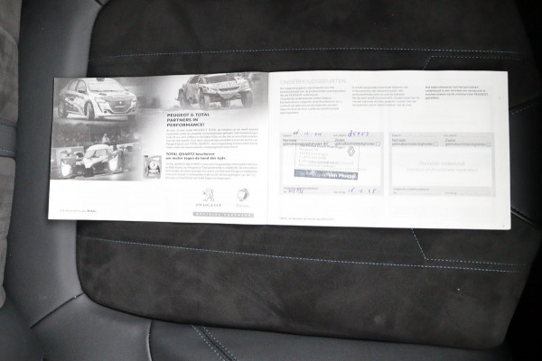 Peugeot 5008 1.2 *130PK*AUTOM.*ECC*CRUISE*NAVI*HAAK*PANO*