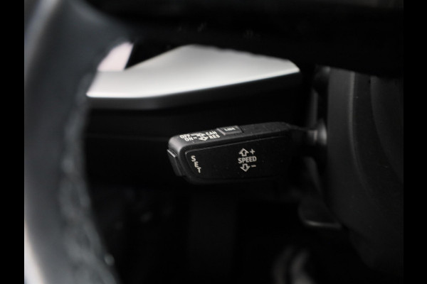 Audi A3 Sportback 30 TFSI Advanced edition 110 pk S-tronic | Navigatie | Parkeersensoren achter | Cruise control | LED koplampen | Apple Carplay/Android Auto |