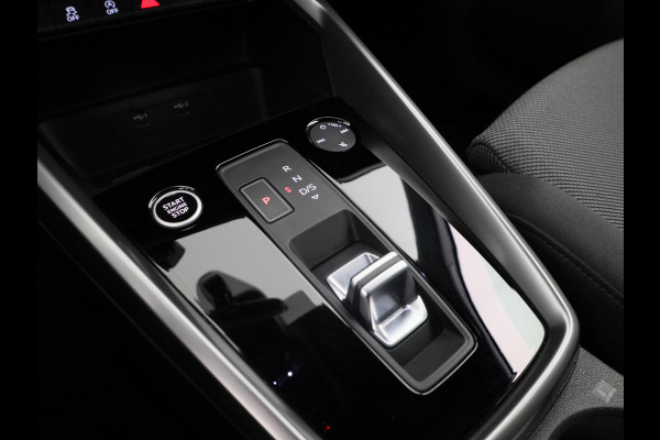 Audi A3 Sportback 30 TFSI Advanced edition 110 pk S-tronic | Navigatie | Parkeersensoren achter | Cruise control | LED koplampen | Apple Carplay/Android Auto |