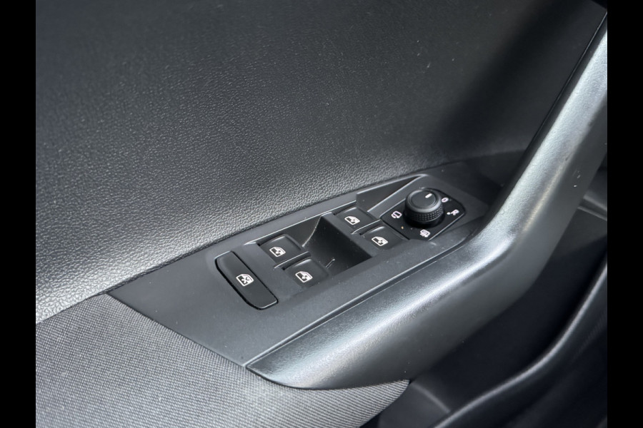 Volkswagen Polo 1.0 TSI Life Cruise control/PDC/Apple carplay-Android auto