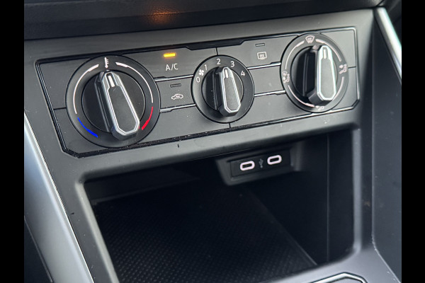 Volkswagen Polo 1.0 TSI Life Cruise control/PDC/Apple carplay-Android auto