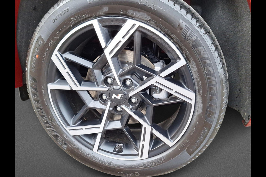 Hyundai Tucson 1.6 T-GDI HEV N Line Sky