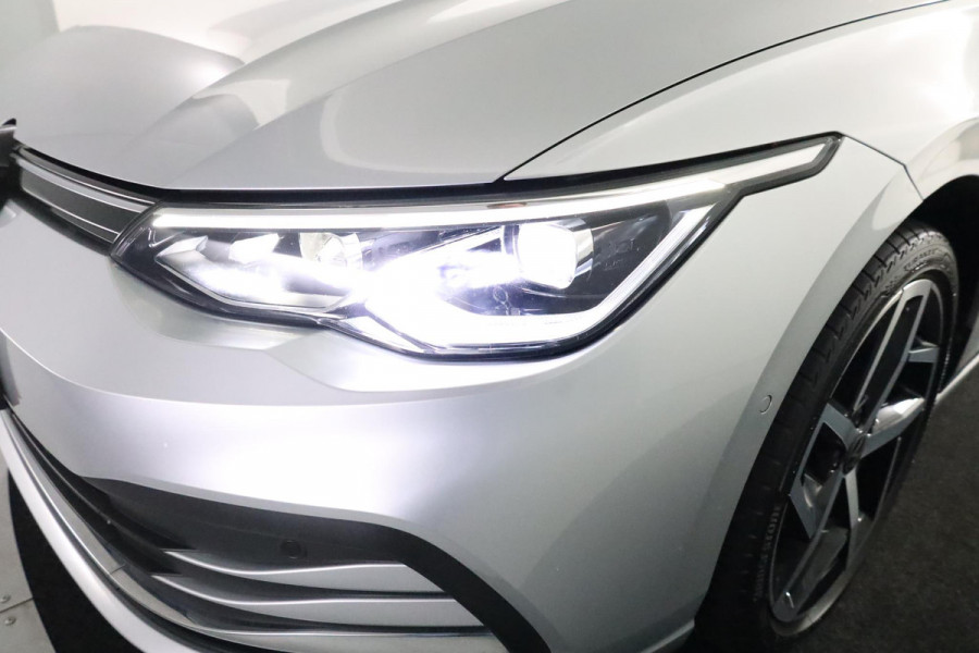 Volkswagen Golf 1.5 TSI Style 130pk 6bak| Navi| 18'LMvelgen| head-up display| verwarmde voorstoelen