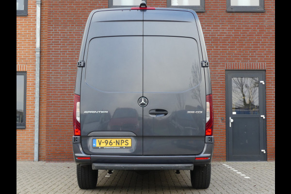 Mercedes-Benz Sprinter 319 CDI 190PK L2H2 LED/PDC/Navi/Camera