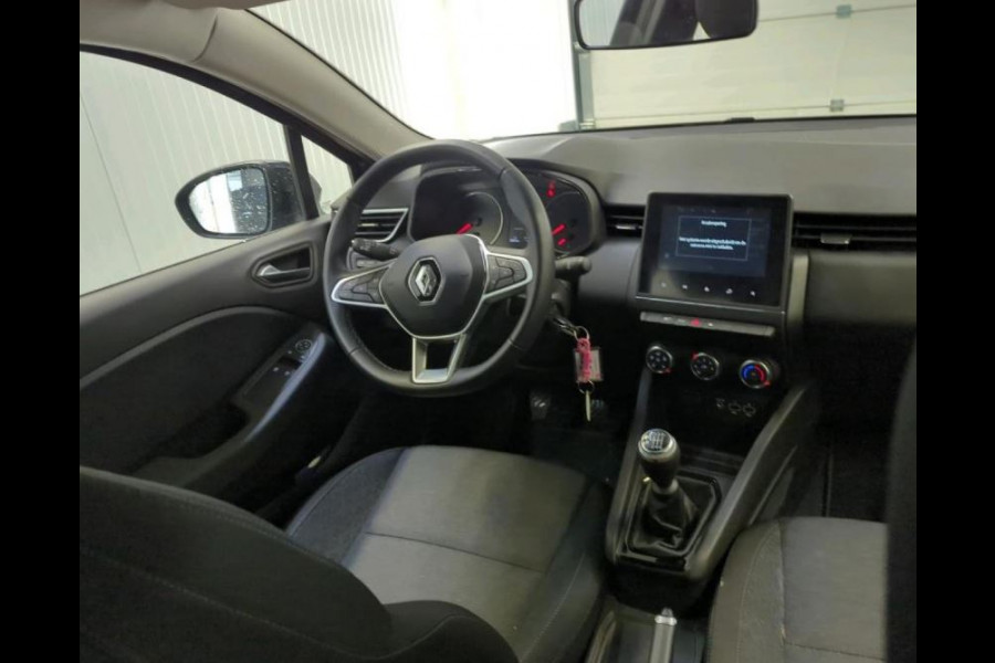 Renault Clio 1.0 TCe 92PK 5drs. Equilibre / Navigatie / Airco / Cruise-control /  Radio multimedia / 6Versn / Apk 03-2027