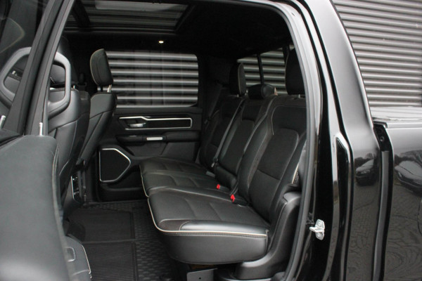 Dodge Ram 1500 5.7 V8 4x4 CREW CAB LIMITED 2020 100DKM / NIEUWSTAAT / COMPLETE HISTORY / FULL OPTIONS / VERBREED / GROOT NAVI