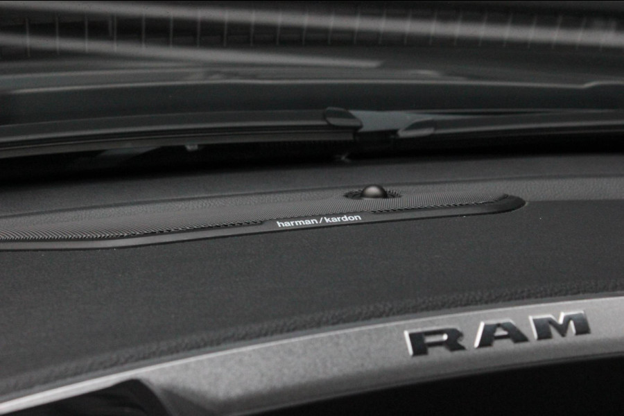 Dodge Ram 1500 5.7 V8 4x4 CREW CAB LIMITED 2020 100DKM / NIEUWSTAAT / COMPLETE HISTORY / FULL OPTIONS / VERBREED / GROOT NAVI