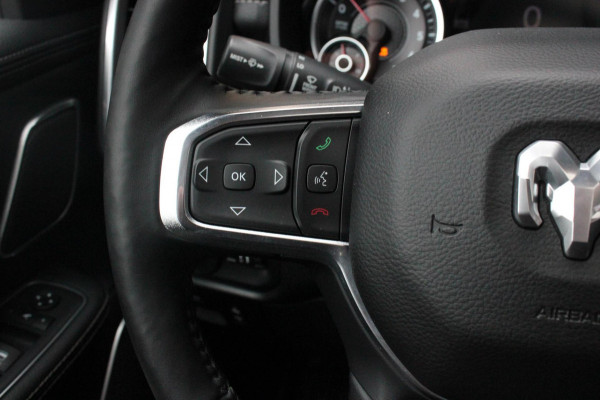 Dodge Ram 1500 5.7 V8 4x4 CREW CAB LIMITED 2020 100DKM / NIEUWSTAAT / COMPLETE HISTORY / FULL OPTIONS / VERBREED / GROOT NAVI