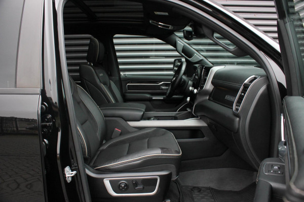 Dodge Ram 1500 5.7 V8 4x4 CREW CAB LIMITED 2020 100DKM / NIEUWSTAAT / COMPLETE HISTORY / FULL OPTIONS / VERBREED / GROOT NAVI