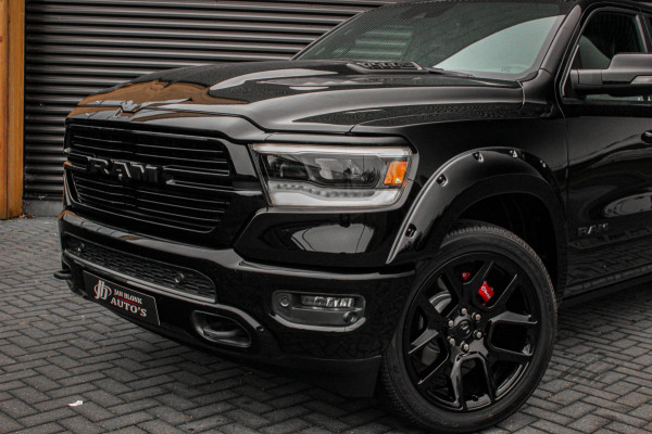 Dodge Ram 1500 5.7 V8 4x4 CREW CAB LIMITED 2020 100DKM / NIEUWSTAAT / COMPLETE HISTORY / FULL OPTIONS / VERBREED / GROOT NAVI