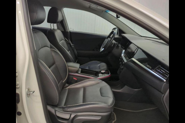 Kia e-Niro ExecutiveLine 64 kWh / Trekhaak / Leder / Xenon / Navigatie / Pdc+Camera / Apk 11-2026