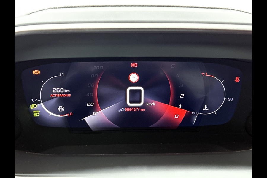 Peugeot 2008 1.2 131PK Automaat / GT Pack / Panoramadak / Trekhaak /  HiFi-systeem FOCAL /1/2 Leder / Naviagatie  /  Pdc+Camera / / Apk nieuw