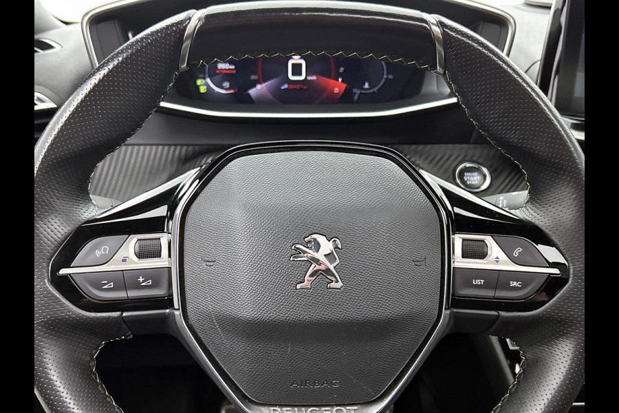 Peugeot 2008 1.2 131PK Automaat / GT Pack / Panoramadak / Trekhaak /  HiFi-systeem FOCAL /1/2 Leder / Naviagatie  /  Pdc+Camera / / Apk nieuw