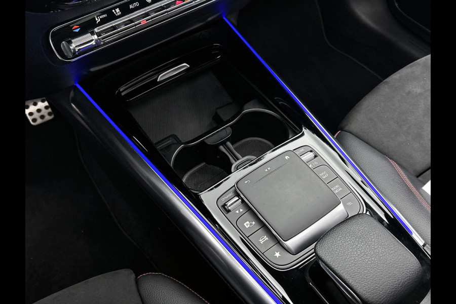 Mercedes-Benz B-Klasse 180 Automaat Bus.Solution AMG-Line / Panoramadak / Pdc+Camera / Navigatie / 1/2 Leder / Apk 09-2026