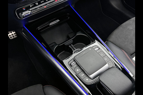 Mercedes-Benz B-Klasse 180 Automaat Bus.Solution AMG-Line / Panoramadak / Pdc+Camera / Navigatie / 1/2 Leder / Apk 09-2026