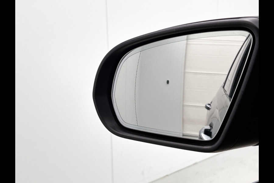 Mercedes-Benz B-Klasse 180 Automaat Bus.Solution AMG-Line / Panoramadak / Pdc+Camera / Navigatie / 1/2 Leder / Apk 09-2026