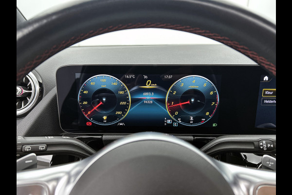 Mercedes-Benz B-Klasse 180 Automaat Bus.Solution AMG-Line / Panoramadak / Pdc+Camera / Navigatie / 1/2 Leder / Apk 09-2026
