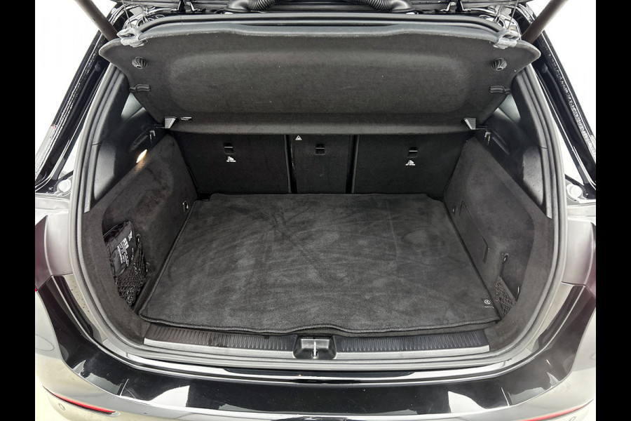 Mercedes-Benz B-Klasse 180 Automaat Bus.Solution AMG-Line / Panoramadak / Pdc+Camera / Navigatie / 1/2 Leder / Apk 09-2026