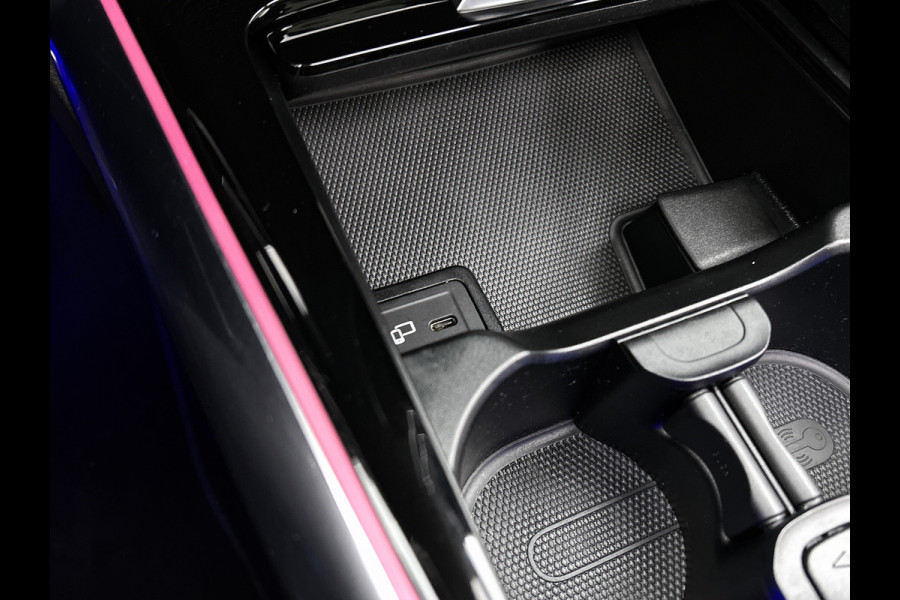 Mercedes-Benz B-Klasse 180 Automaat Bus.Solution AMG-Line / Panoramadak / Pdc+Camera / Navigatie / 1/2 Leder / Apk 09-2026