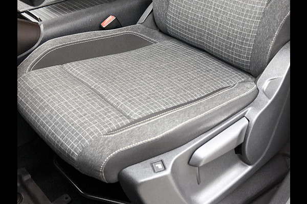 Peugeot Rifter Long 1.2 131PK Automaat GT 7pers. * Distributie vv.bij 95Dkm * / Trekhaak / Airco-ecc. / Pdc+Camera / Navigatie / 2xSchuifdeur / Apk 03-2027