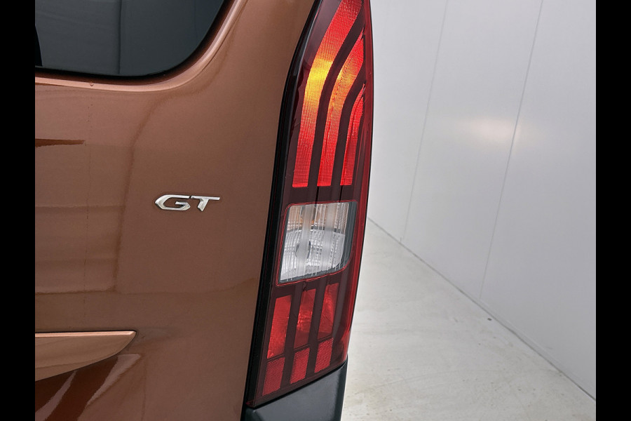 Peugeot Rifter Long 1.2 131PK Automaat GT 7pers. * Distributie vv.bij 95Dkm * / Trekhaak / Airco-ecc. / Pdc+Camera / Navigatie / 2xSchuifdeur / Apk 03-2027