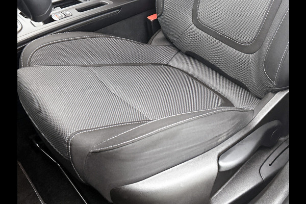 Renault Mégane Estate 1.3 TCe 140PK Equilibre / Navigatie / Pdc.V+A / Airco-ecc./ Xenon / Radio multimedia / Apk 07-2027