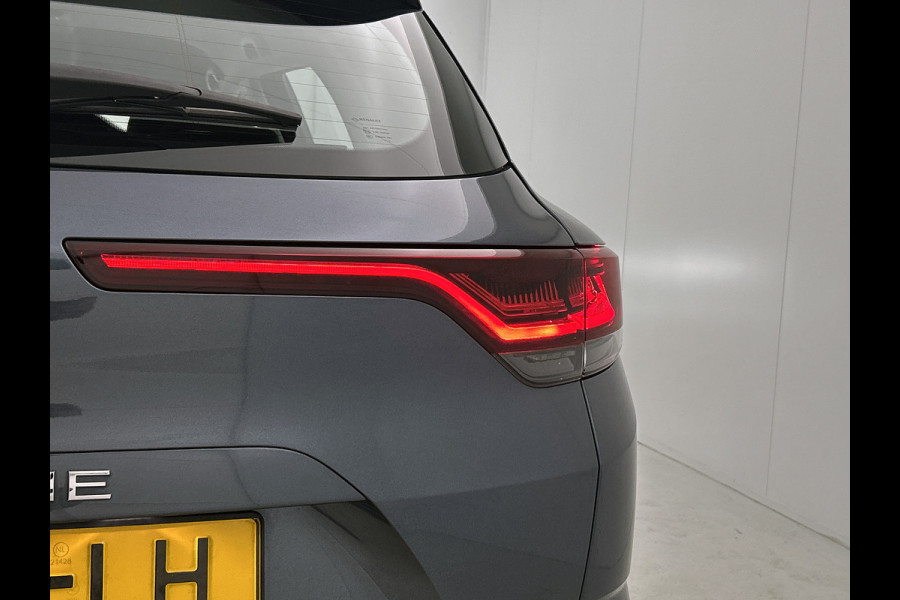 Renault Mégane Estate 1.3 TCe 140PK Equilibre / Navigatie / Pdc.V+A / Airco-ecc./ Xenon / Radio multimedia / Apk 07-2027