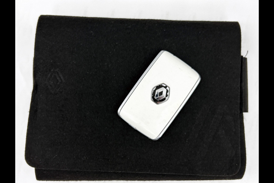 Renault Mégane Estate 1.3 TCe 140PK Equilibre / Navigatie / Pdc.V+A / Airco-ecc./ Xenon / Radio multimedia / Apk 07-2027