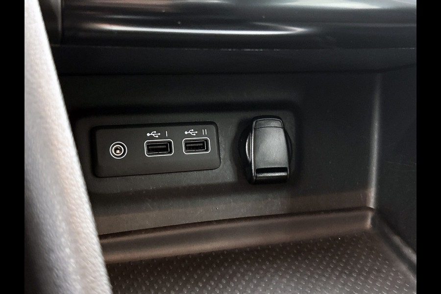 Renault Mégane Estate 1.3 TCe 140PK Equilibre / Navigatie / Pdc.V+A / Airco-ecc./ Xenon / Radio multimedia / Apk 07-2027