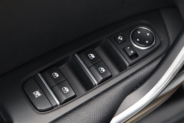 Kia Ceed Sportswagon 1.6 GDI PHEV ExecutiveLine / PANODAK / KEYLESS / DODEHOEK / CAMERA