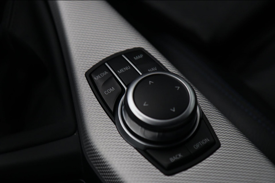 BMW 1-serie 116i Edition M Sport Shadow / LEDER / NAVI / PDC / KEURIGE AUTO