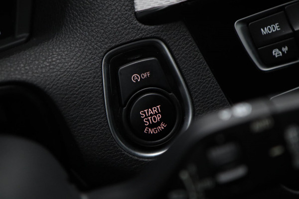 BMW 1-serie 116i Edition M Sport Shadow / LEDER / NAVI / PDC / KEURIGE AUTO