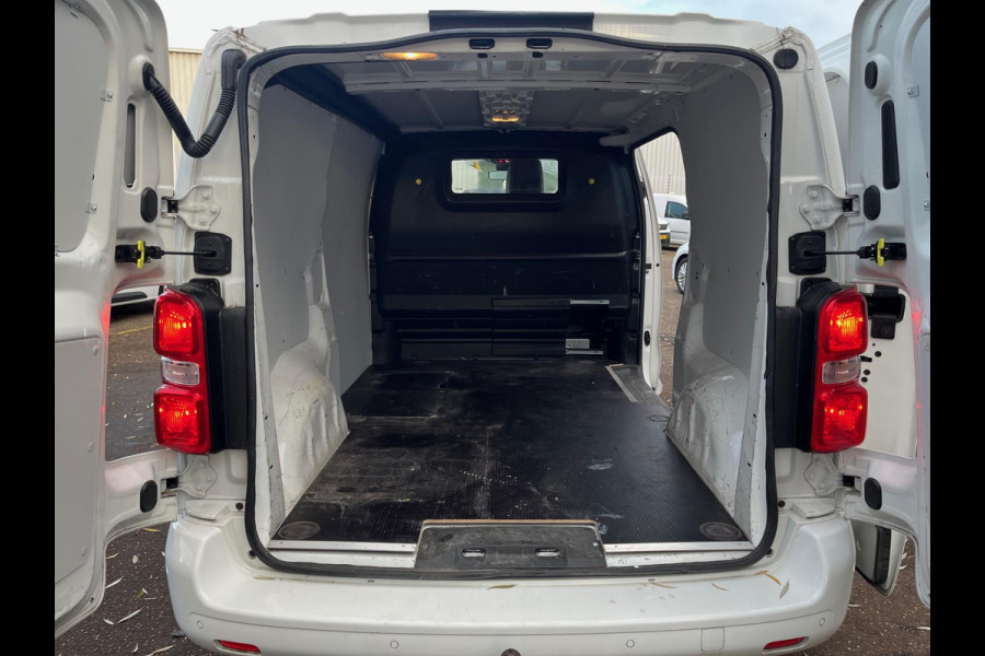 Peugeot Expert 2.0 BlueHDI 120PK L2 Premium / Trekhaak / Navi / App Connect