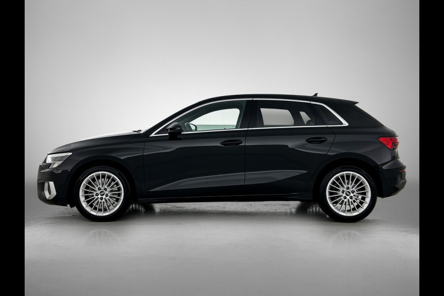 Audi A3 Sportback 30 TFSI Business edition 5Drs. / Virtual cockpit / Airco-ecc./ Navigatie / Pdc / Xenon / Radio multimedia / Apk 11-2026