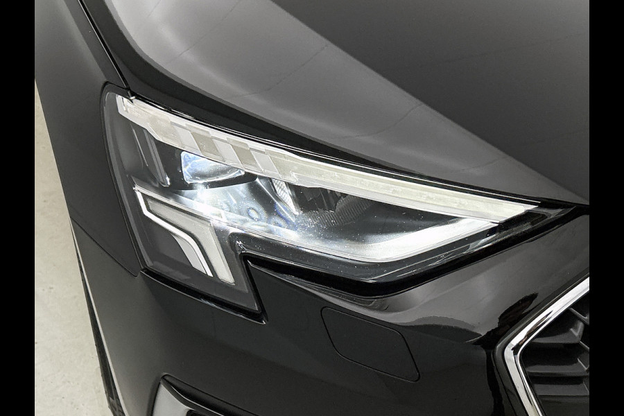 Audi A3 Sportback 30 TFSI Business edition 5Drs. / Virtual cockpit / Airco-ecc./ Navigatie / Pdc / Xenon / Radio multimedia / Apk 11-2026