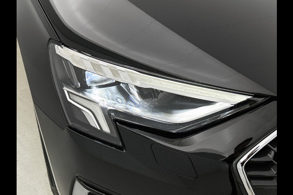 Audi A3 Sportback 30 TFSI Business edition 5Drs. / Virtual cockpit / Airco-ecc./ Navigatie / Pdc / Xenon / Radio multimedia / Apk 11-2026