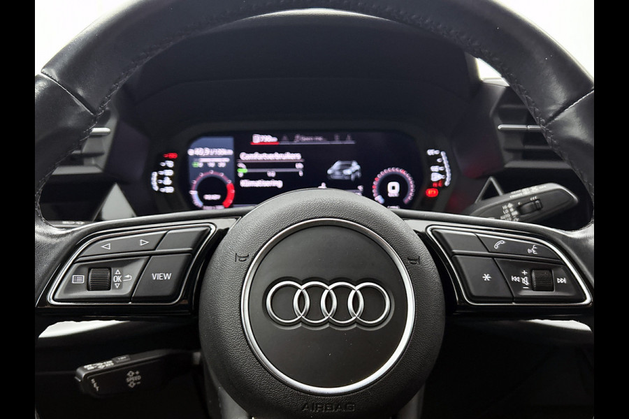 Audi A3 Sportback 30 TFSI Business edition 5Drs. / Virtual cockpit / Airco-ecc./ Navigatie / Pdc / Xenon / Radio multimedia / Apk 11-2026