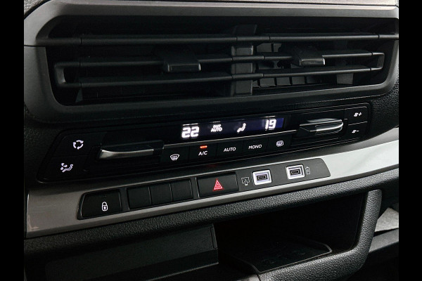 Opel Vivaro 2.0 Diesel 180 S&S L3 Automaat Dubbele Cabine 2 schuifdeuren Android Auto/Apple CarPlay Navigatie Keyless Entry&Start Climate Control Camera Cruise Control Houten afwerking laadruimte Trekhaak lichtmetalen velgen