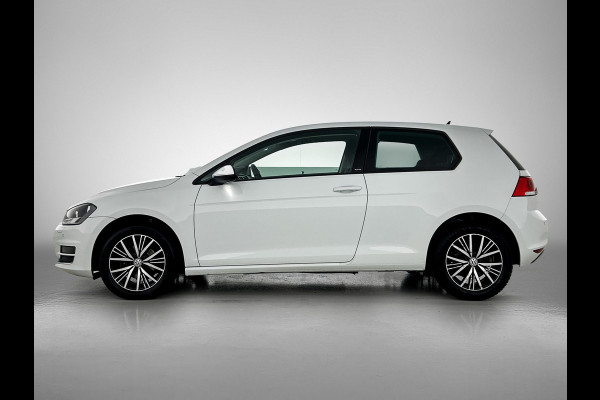Volkswagen Golf 1.2 TSI Trendline / Navi / Cruise / Lmv 16" / Apple Car Play / Park pilot / Privacy Glass / Stoelverw. / Apk 03-2026