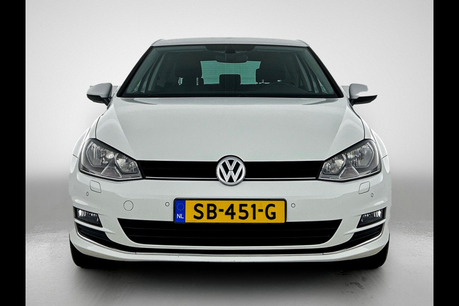 Volkswagen Golf 1.2 TSI Trendline / Navi / Cruise / Lmv 16" / Apple Car Play / Park pilot / Privacy Glass / Stoelverw. / Apk 03-2026