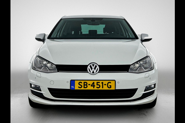 Volkswagen Golf 1.2 TSI Trendline / Navi / Cruise / Lmv 16" / Apple Car Play / Park pilot / Privacy Glass / Stoelverw. / Apk 03-2026